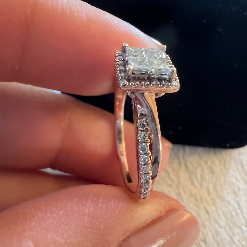 14K SOLID ROSE GOLD ring with Diamonds